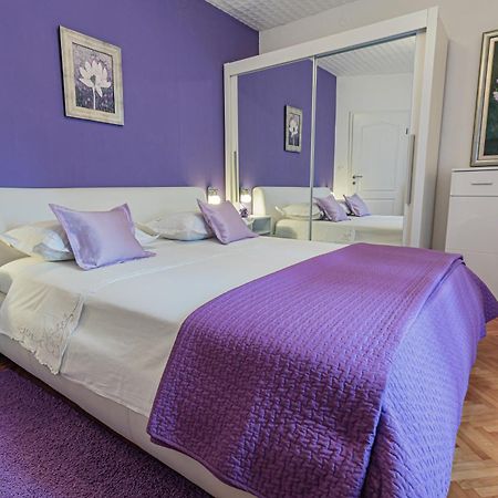 Apartments & Rooms Trogir Stars Free Parking Екстер'єр фото